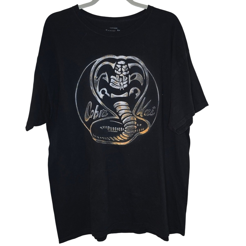Cobra Kai‎ Karate Kid Black Graphic Tee Cobra Snake Martial Arts Shirt.
